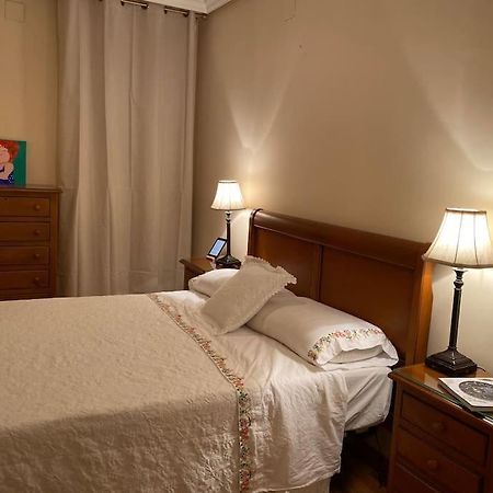Lovely 2 Bedrooms Apartment Main Square Plasencia Exteriör bild