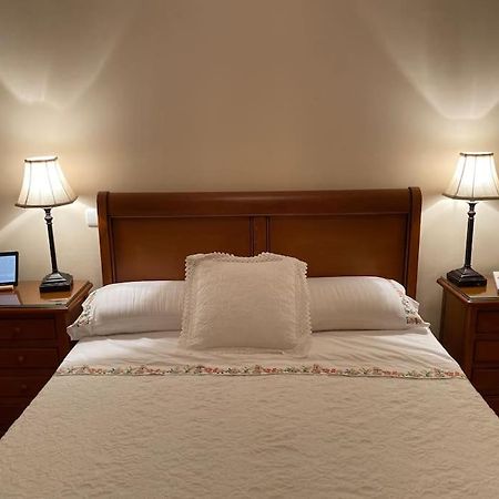 Lovely 2 Bedrooms Apartment Main Square Plasencia Exteriör bild