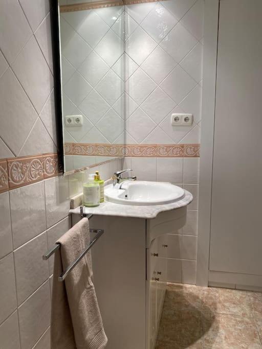 Lovely 2 Bedrooms Apartment Main Square Plasencia Exteriör bild