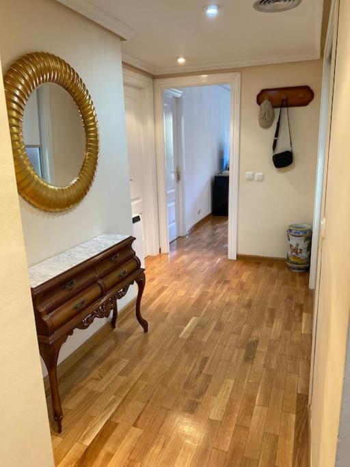Lovely 2 Bedrooms Apartment Main Square Plasencia Exteriör bild